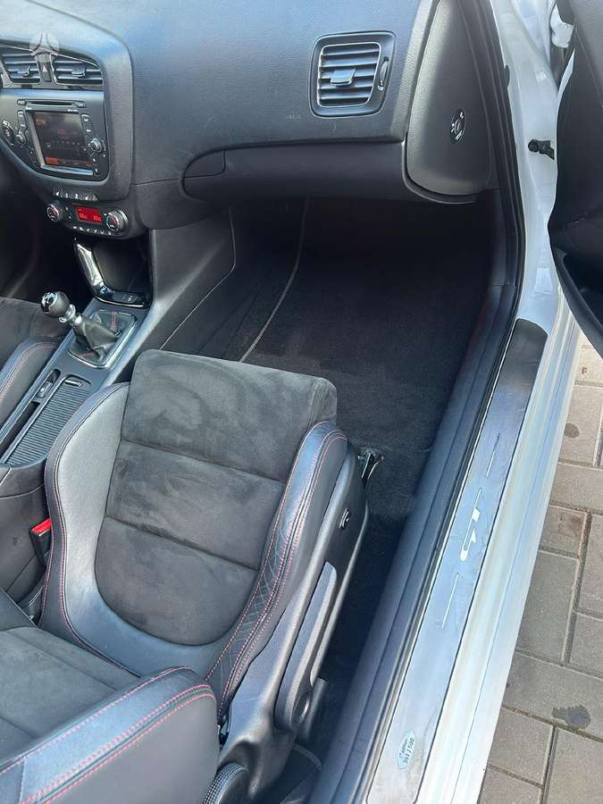 Kia Ceed, 1.6 l., hatchback
