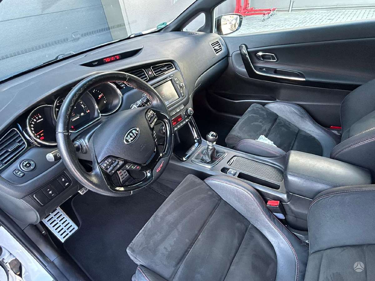 Kia Ceed, 1.6 l., hatchback