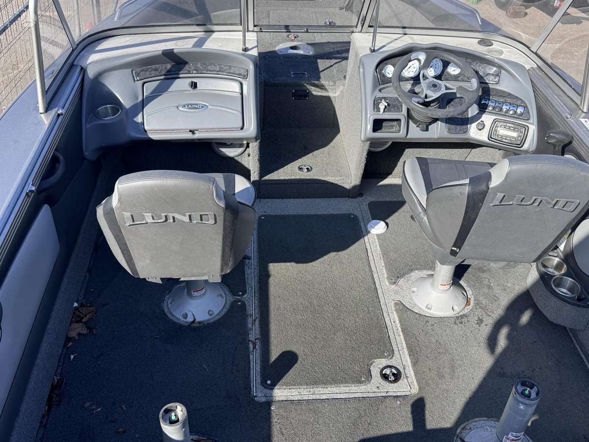Lund 1800 tyee, yachts / cruisers