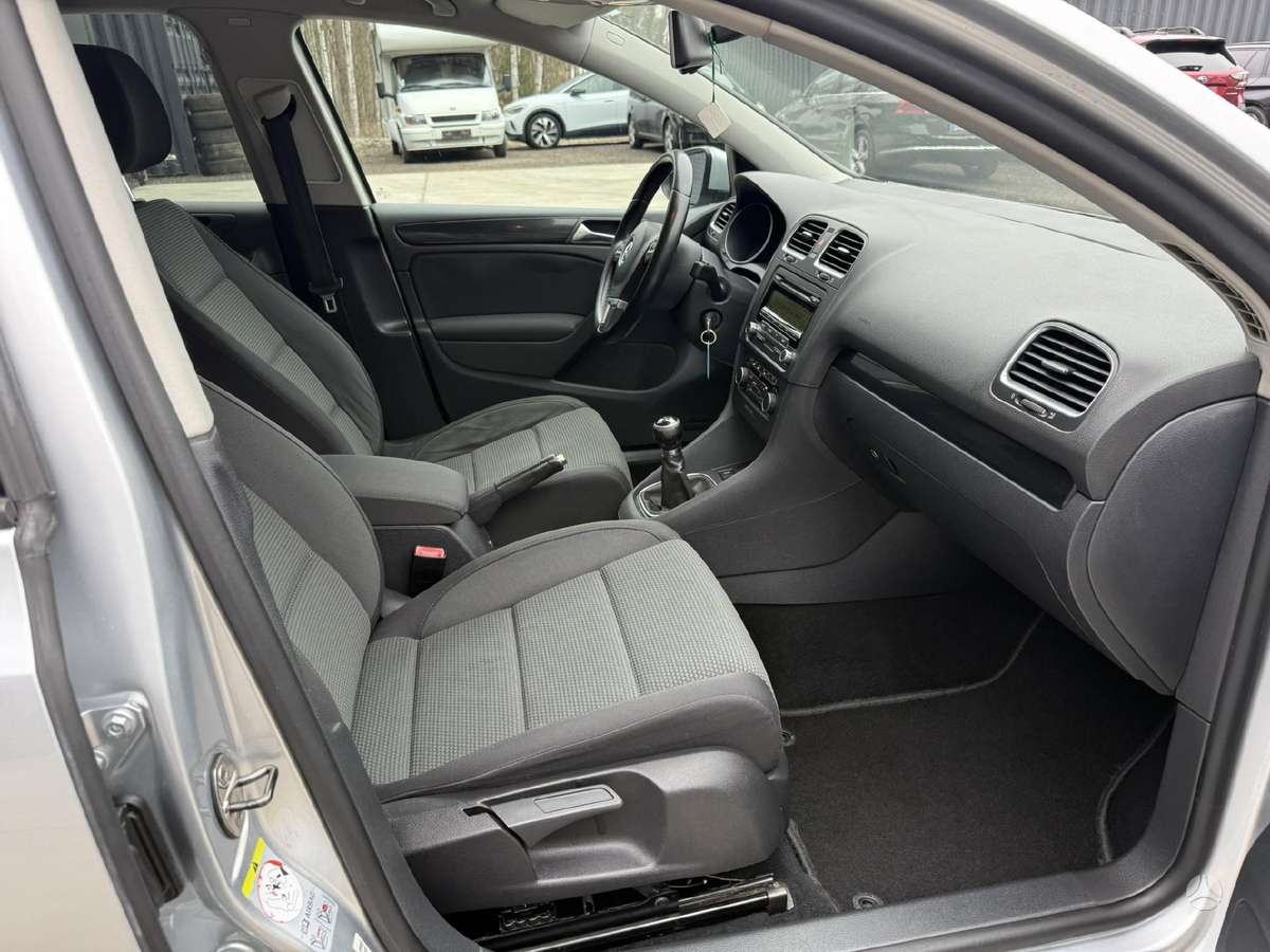 Volkswagen Golf, 1.4 l., Хэтчбек