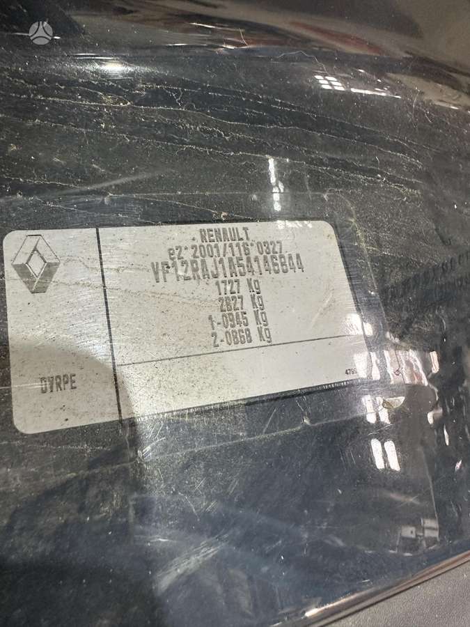 Renault Captur dalimis. Detaliu pristatymas
