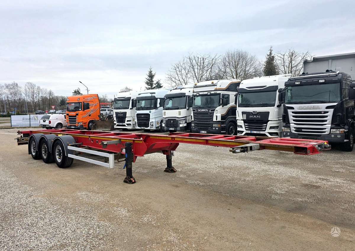 Kässbohrer Multicont XS, container