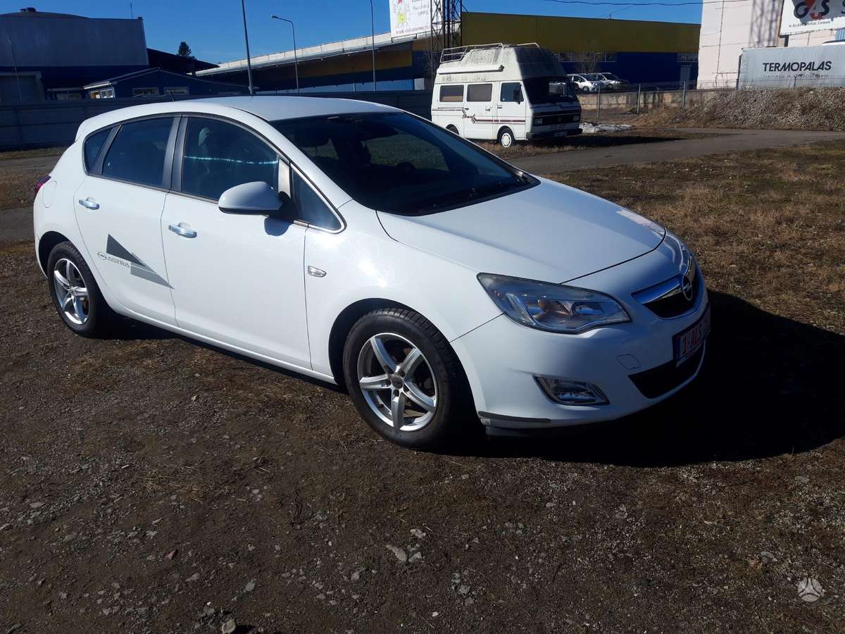 Opel Astra, 1.3 l., Хэтчбек