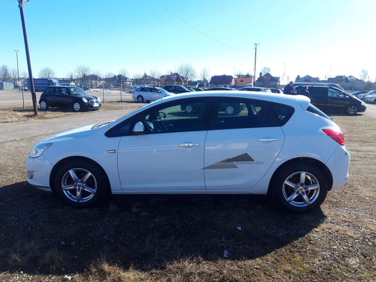 Opel Astra, 1.3 l., hatchback