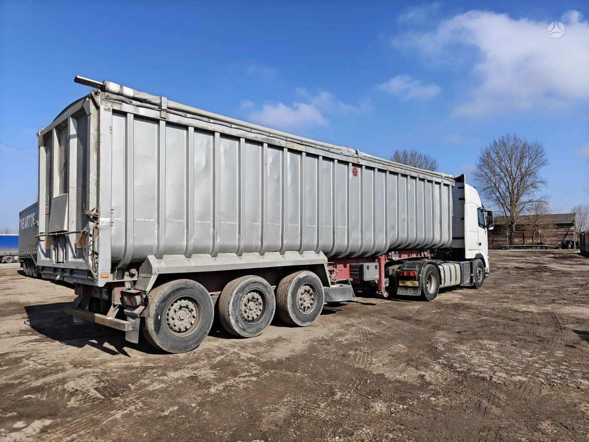 Volvo FH 440, single sleeper