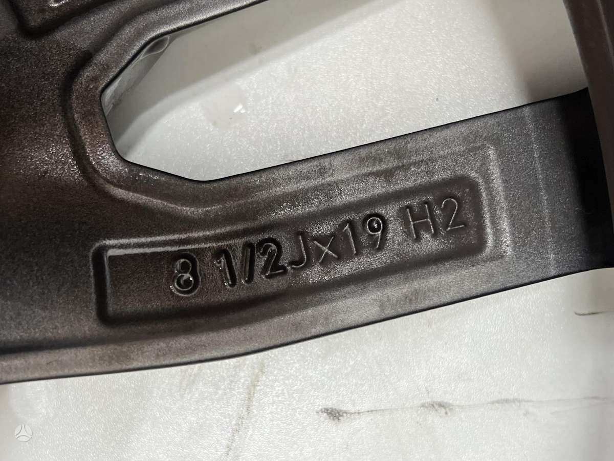 BMW, vieglmetāla, R19