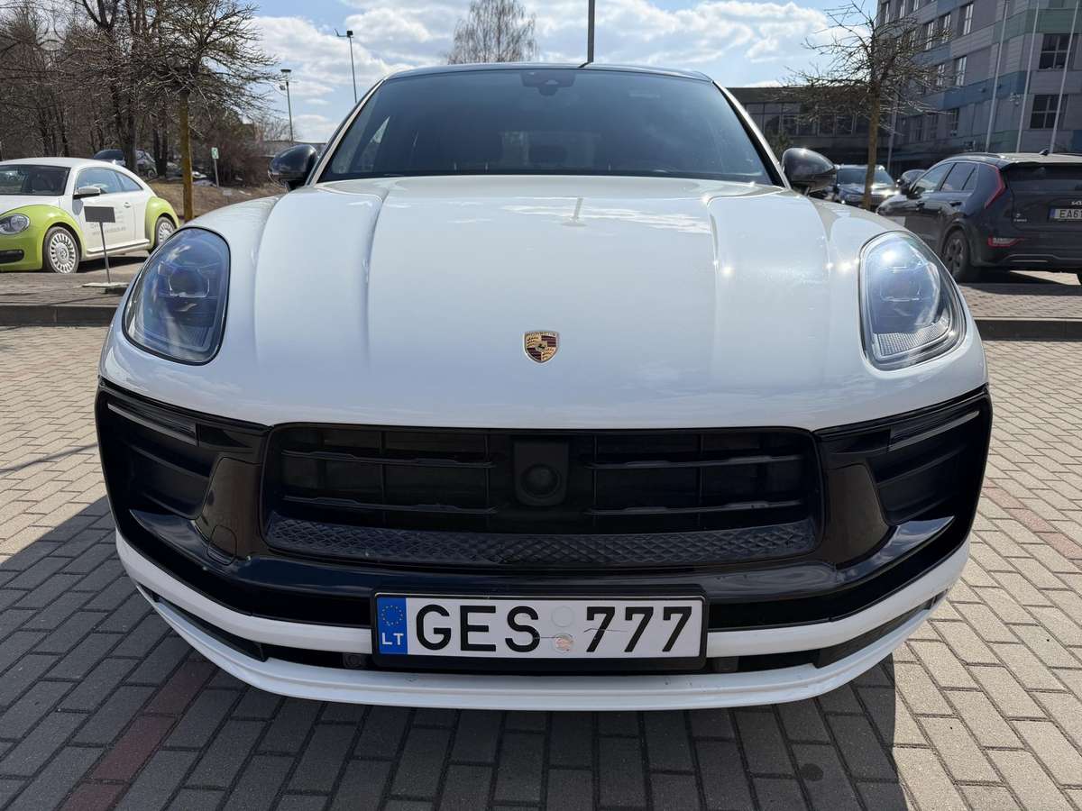 Porsche Macan - 2