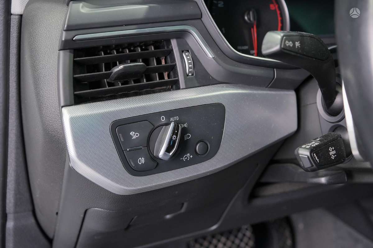 Audi A4, 2.0 l., universalas