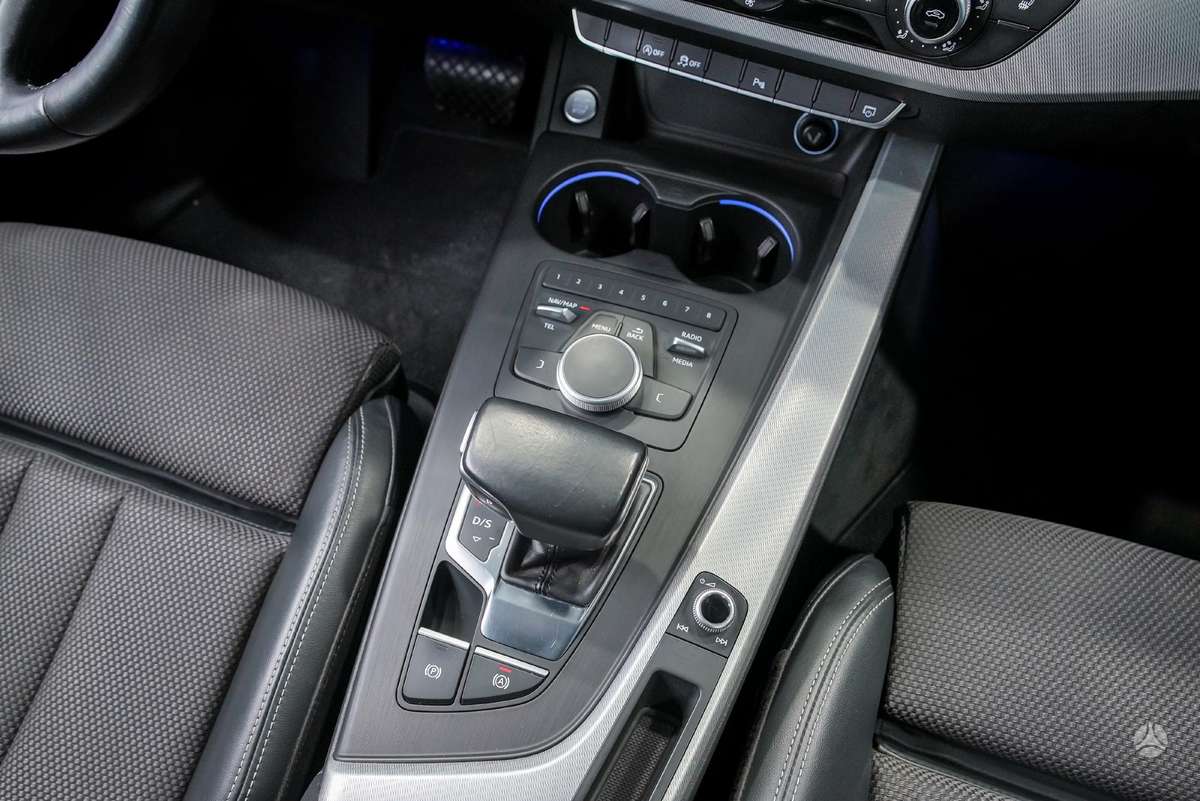 Audi A4, 2.0 l., Универсал