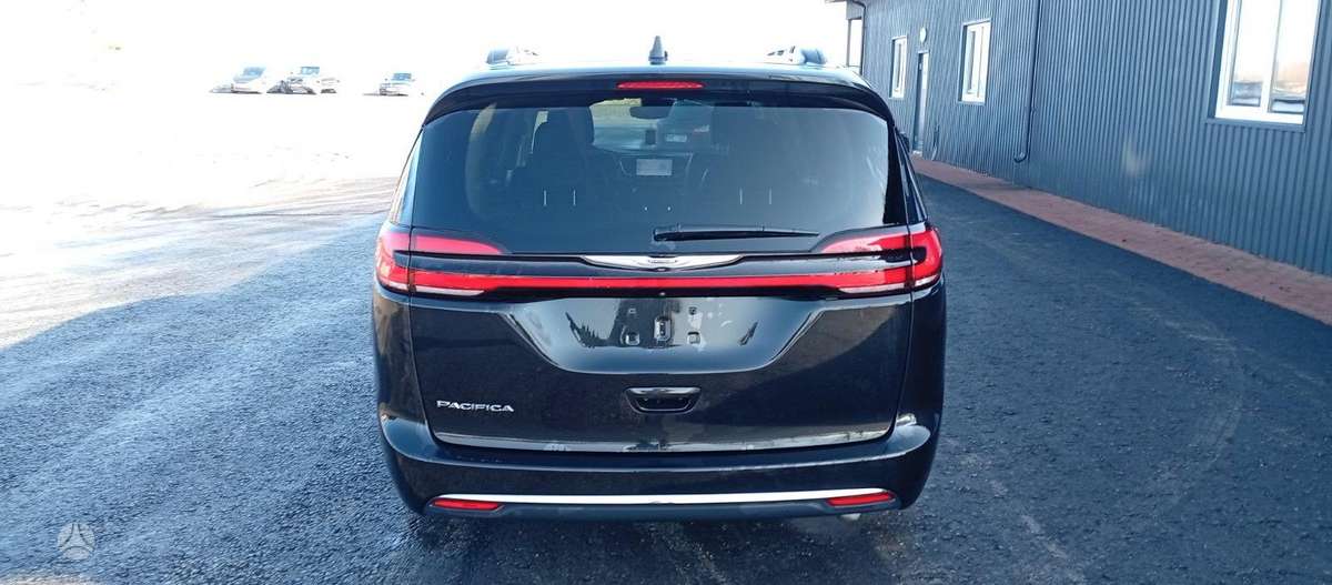 Chrysler Pacifica, Минивэн