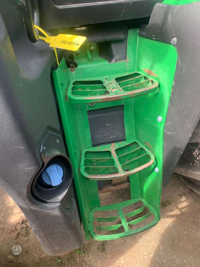 John Deere 6155R, тракторы