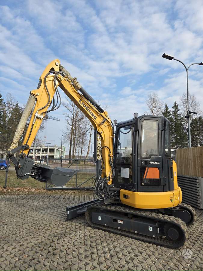 LIUGONG 9035E, mini excavator