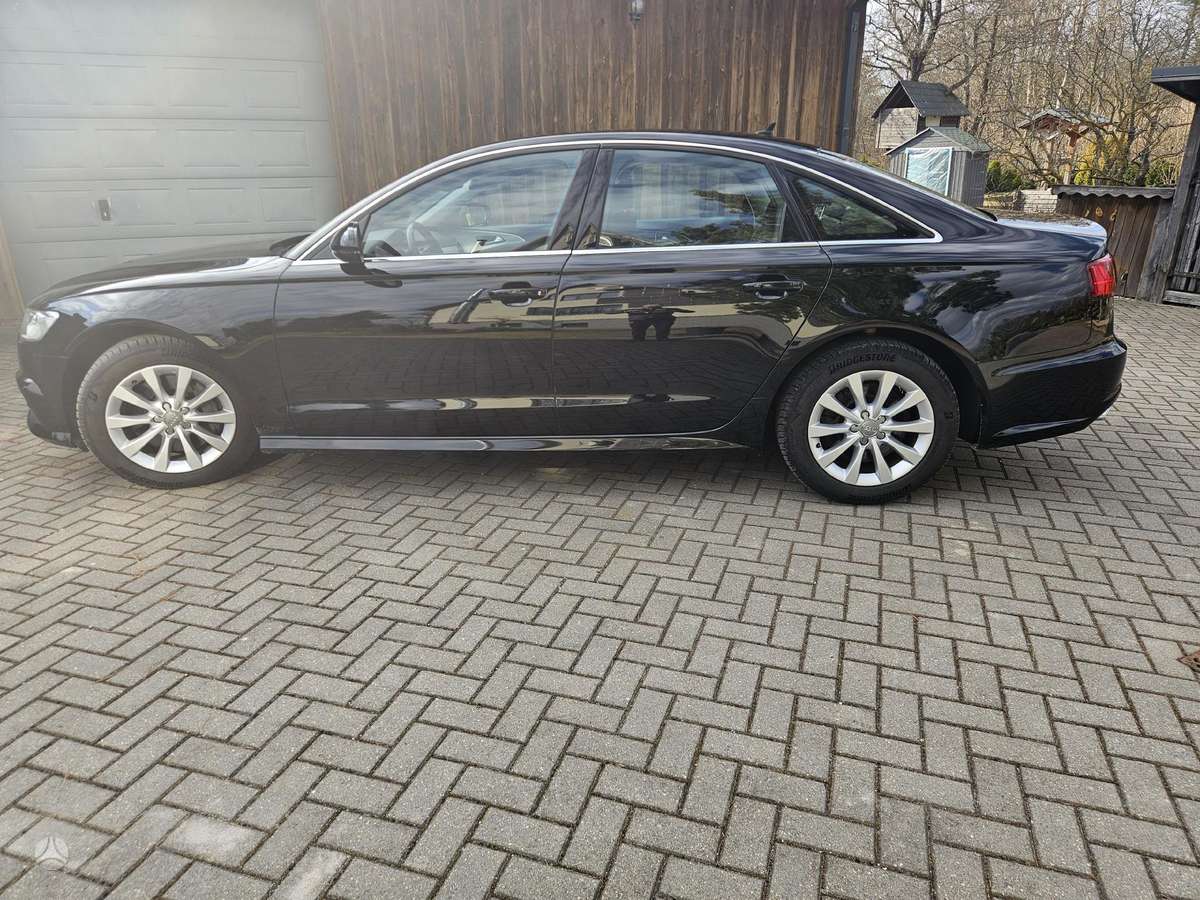 Audi A6, 2.0 l., Седан