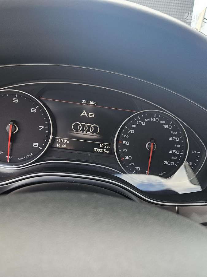 Audi A6, 2.0 l., Седан