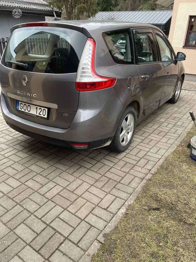 Renault Grand Scenic - 2