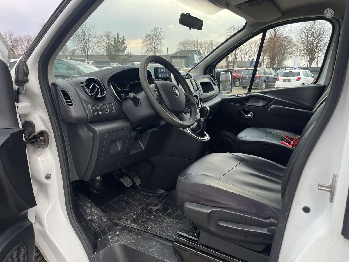 Renault Trafic, 2.0 l., mpv / minivan