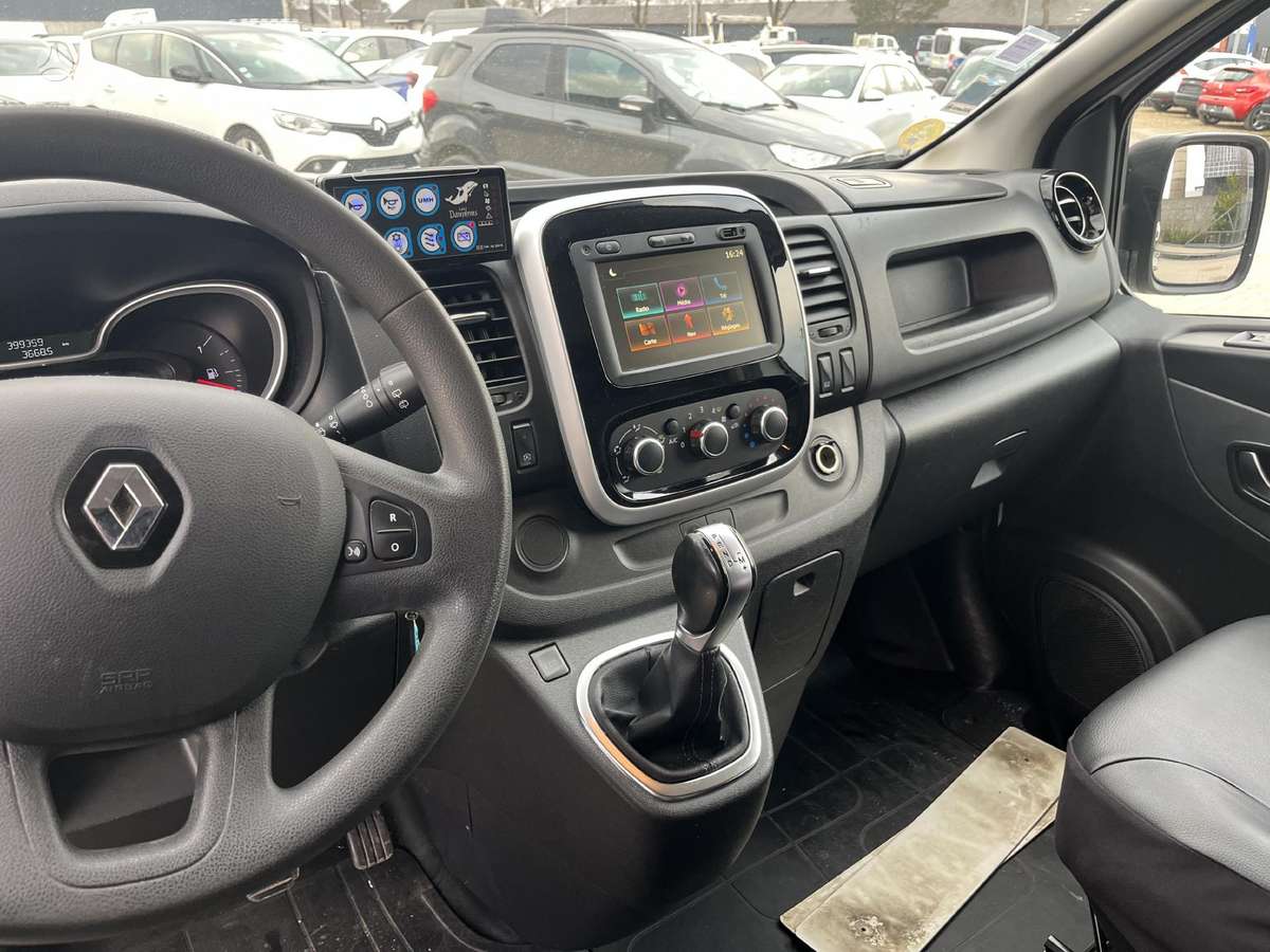Renault Trafic, 2.0 l., mpv / minivan