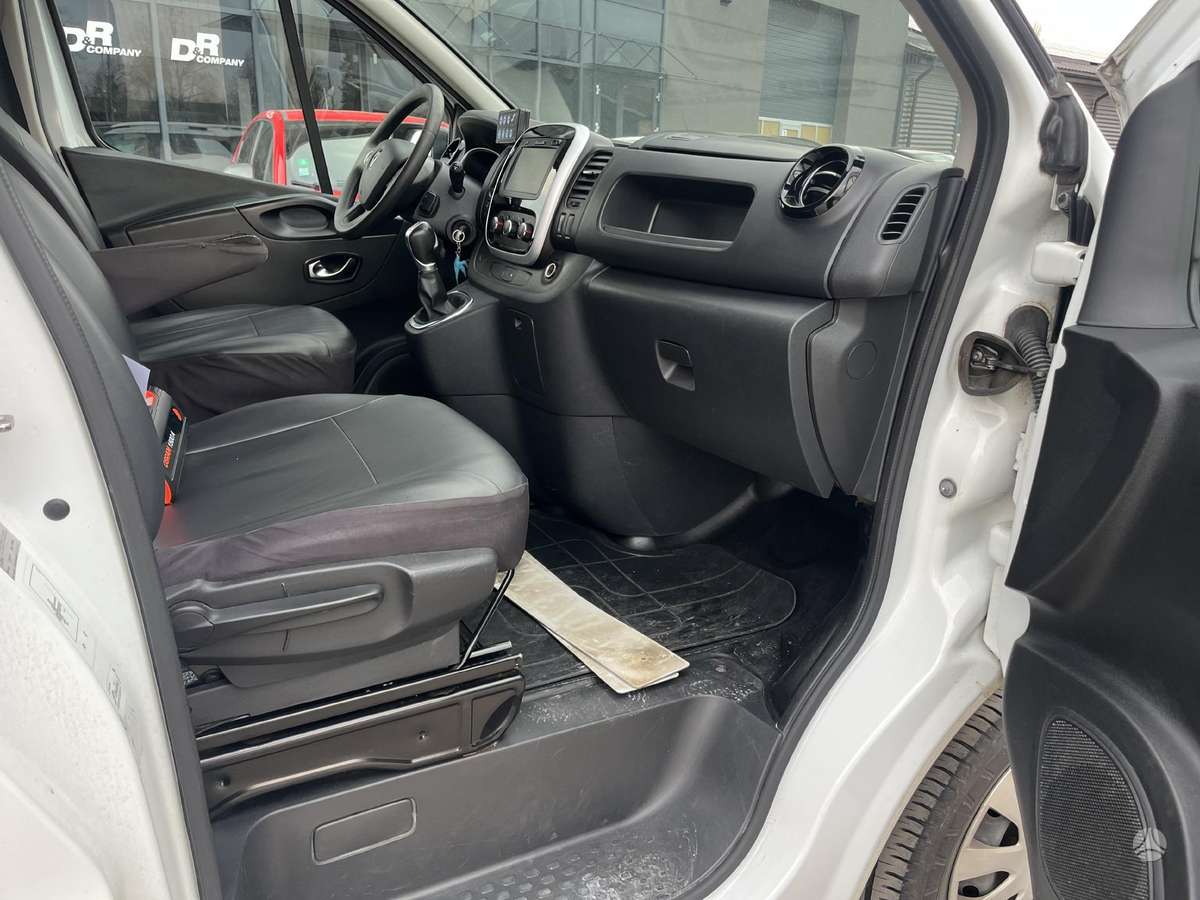 Renault Trafic, 2.0 l., mpv / minivan
