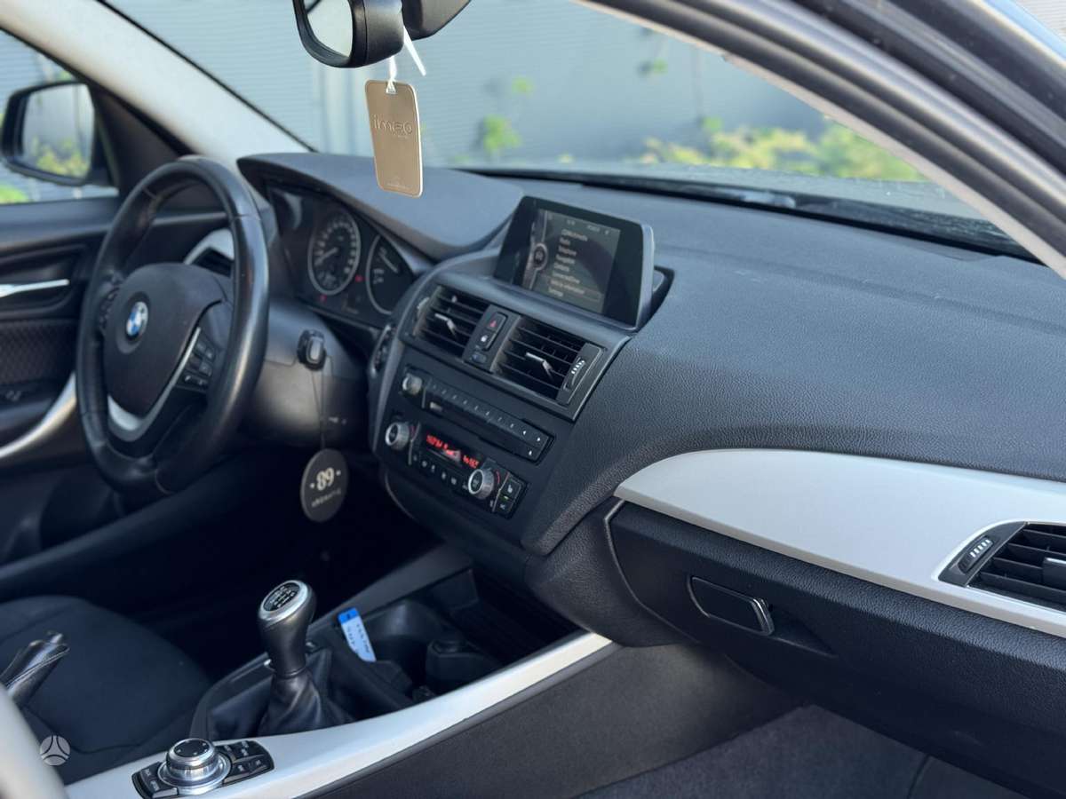 BMW 118, 2.0 l., Хэтчбек