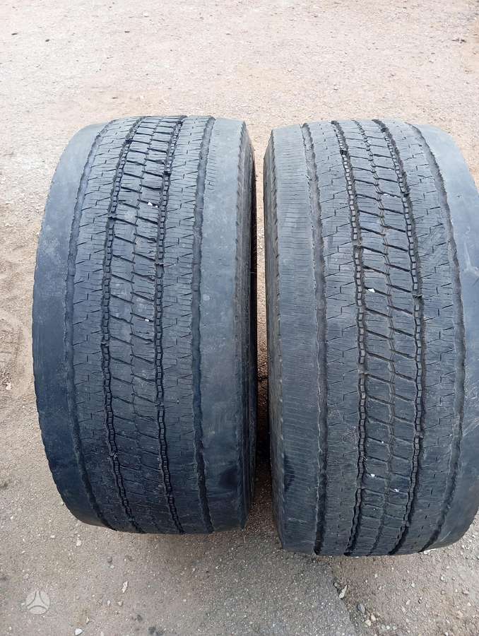 Bridgestone, universalios 385/55 R22,5