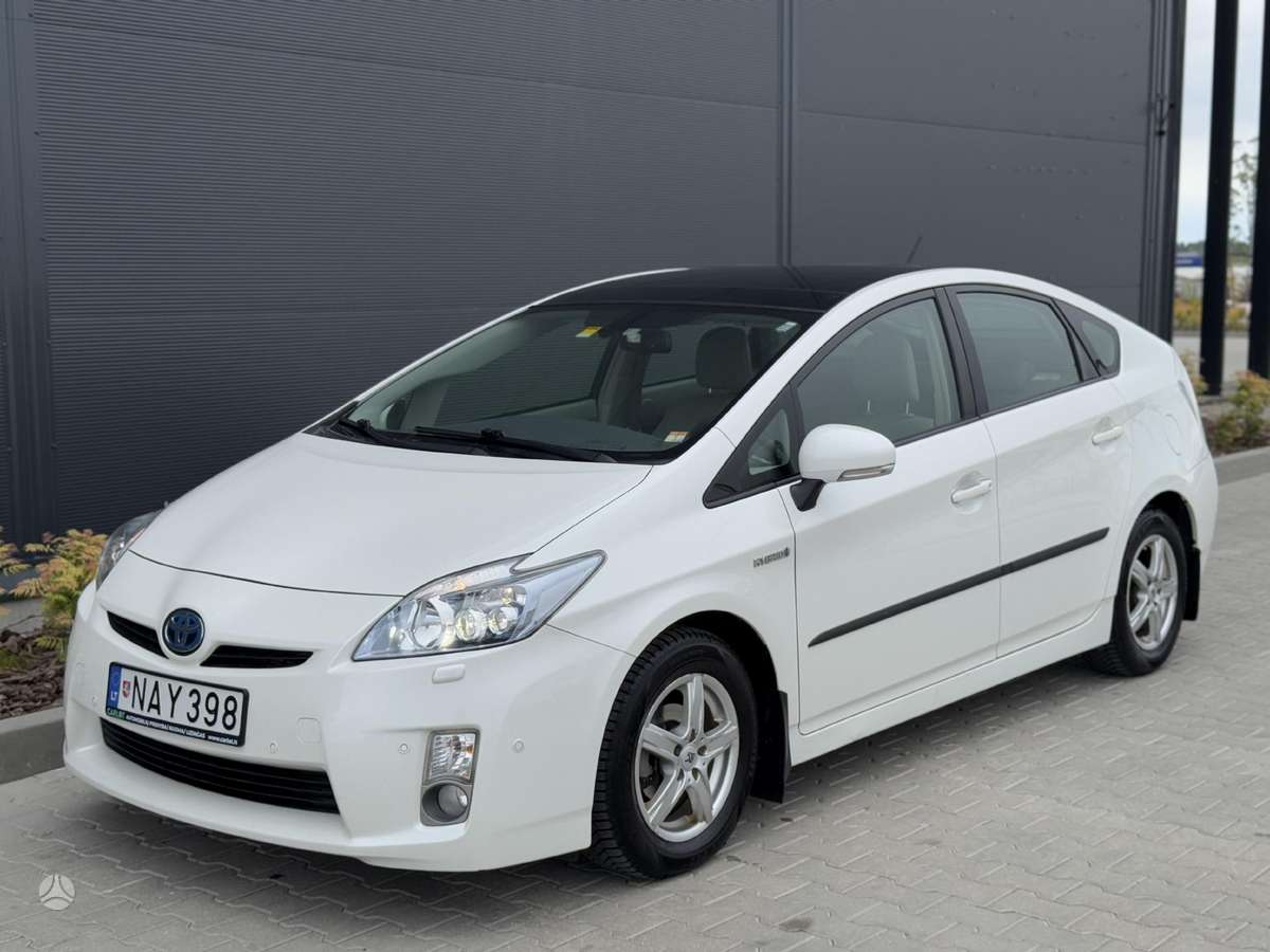 Toyota Prius - 1