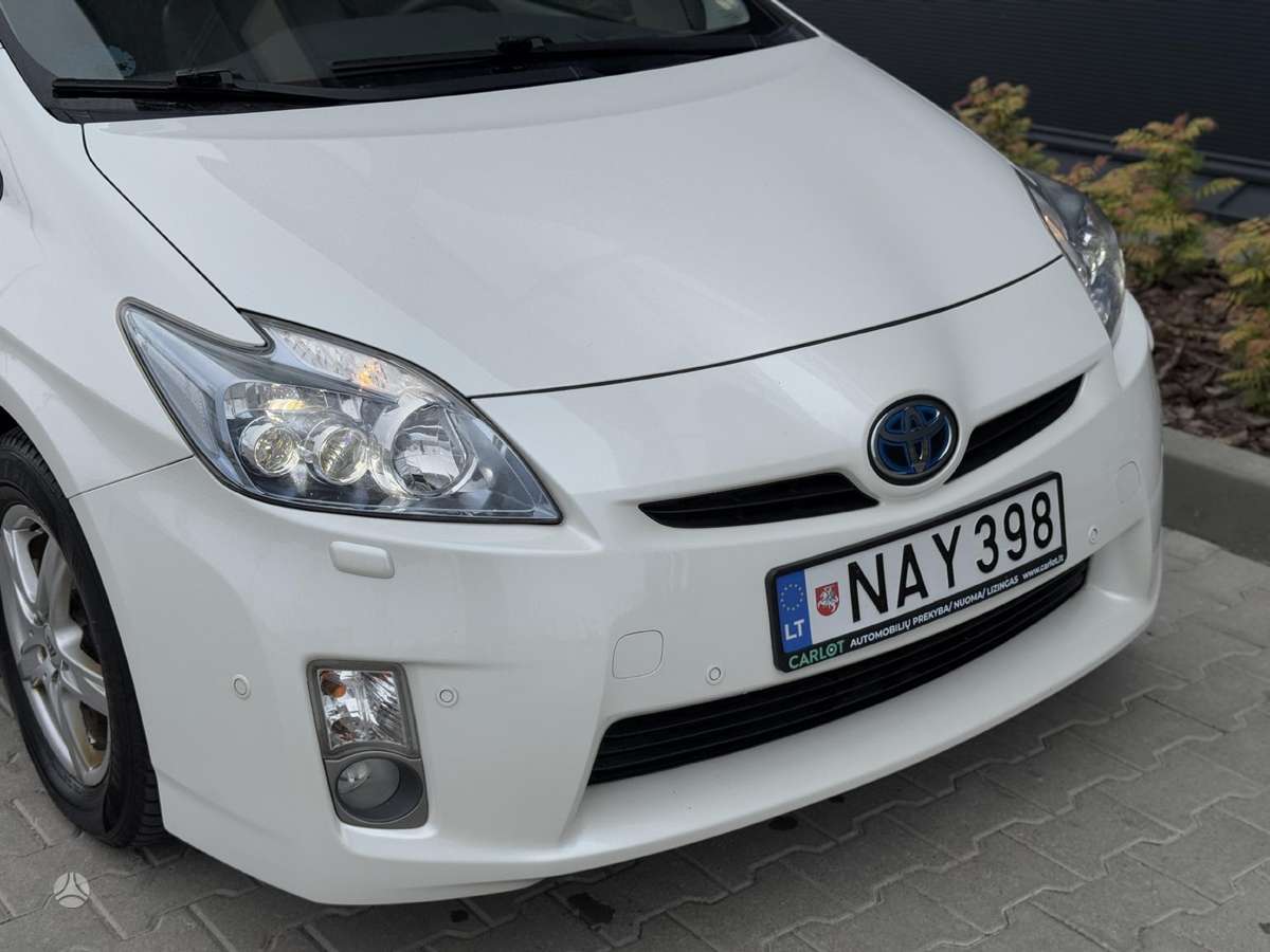 Toyota Prius - 2