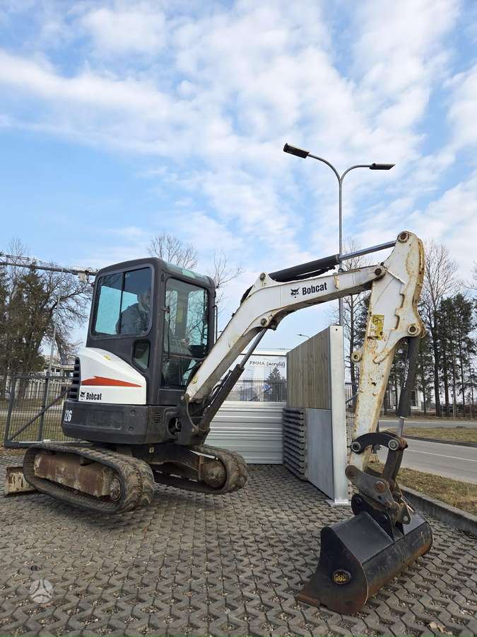 Bobcat E26, mini excavator