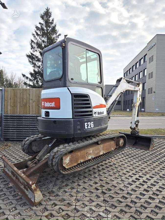 Bobcat E26, mini excavator