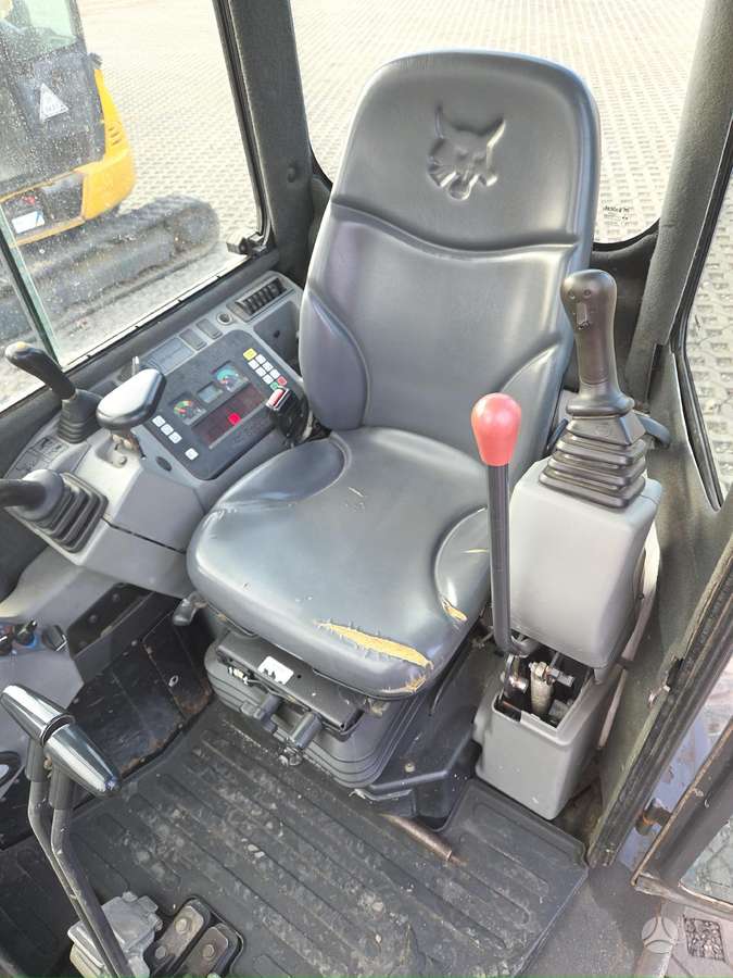 Bobcat E26, mini ekskavatoriai