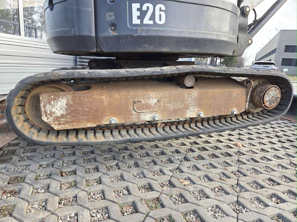 Bobcat E26, mini ekskavatoriai
