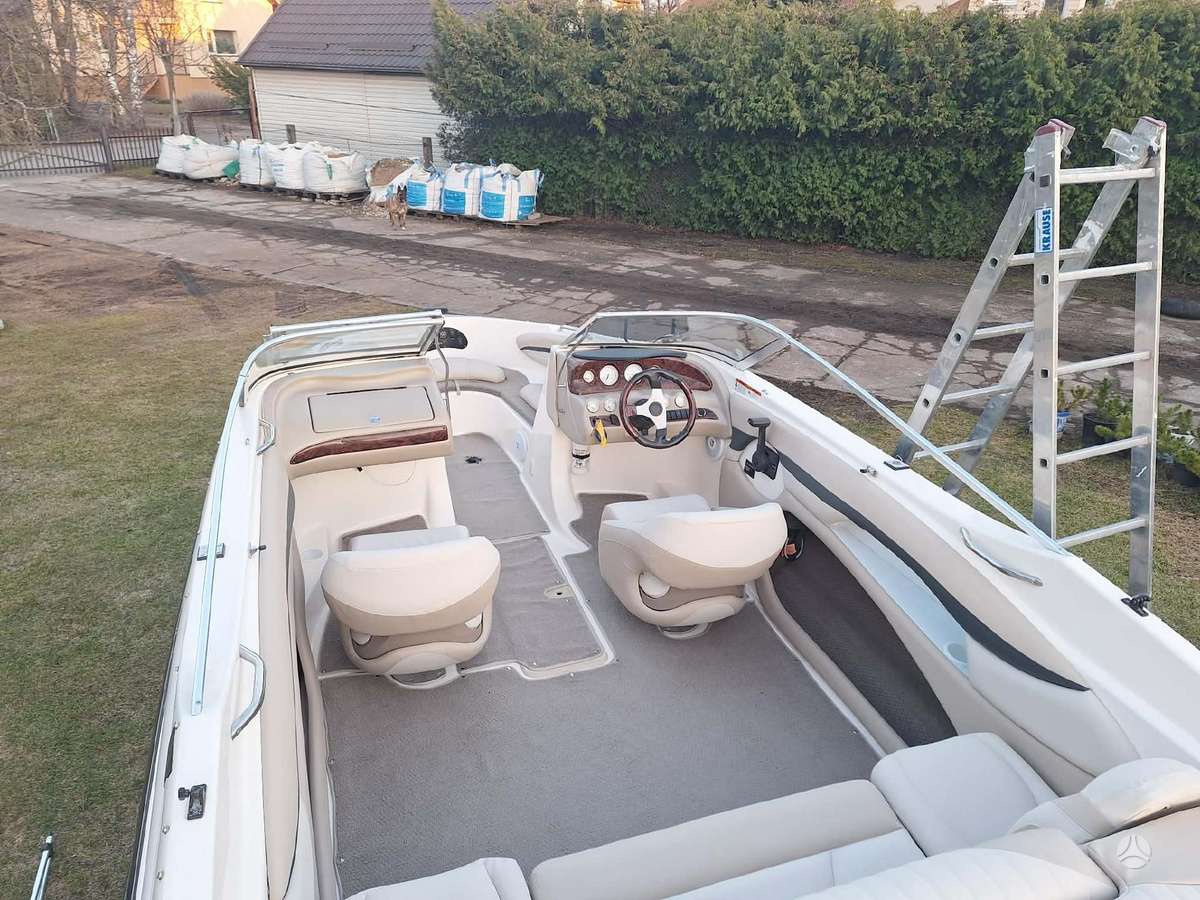 JAV Glastron, yachts / cruisers