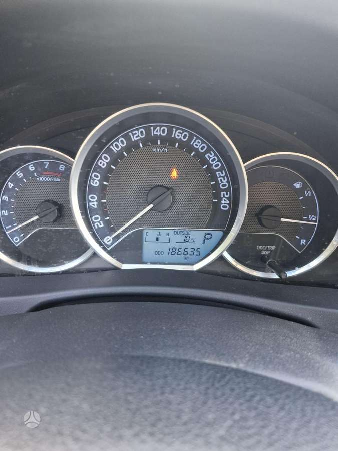 Toyota Auris, 1.6 l., universalas