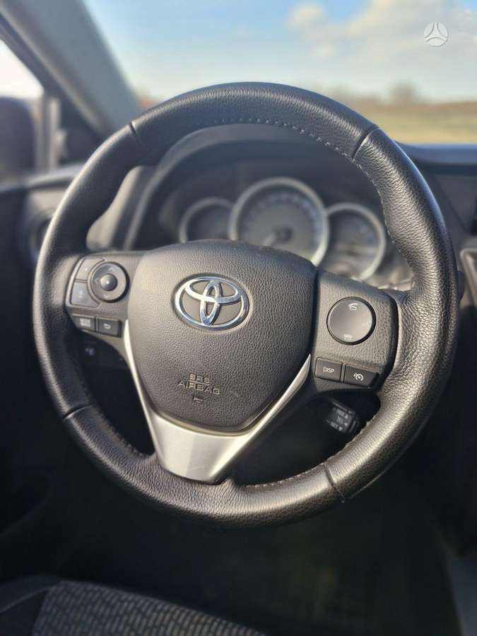 Toyota Auris, 1.6 l., universalas