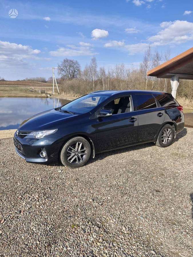 Toyota Auris, 1.6 l., universalas
