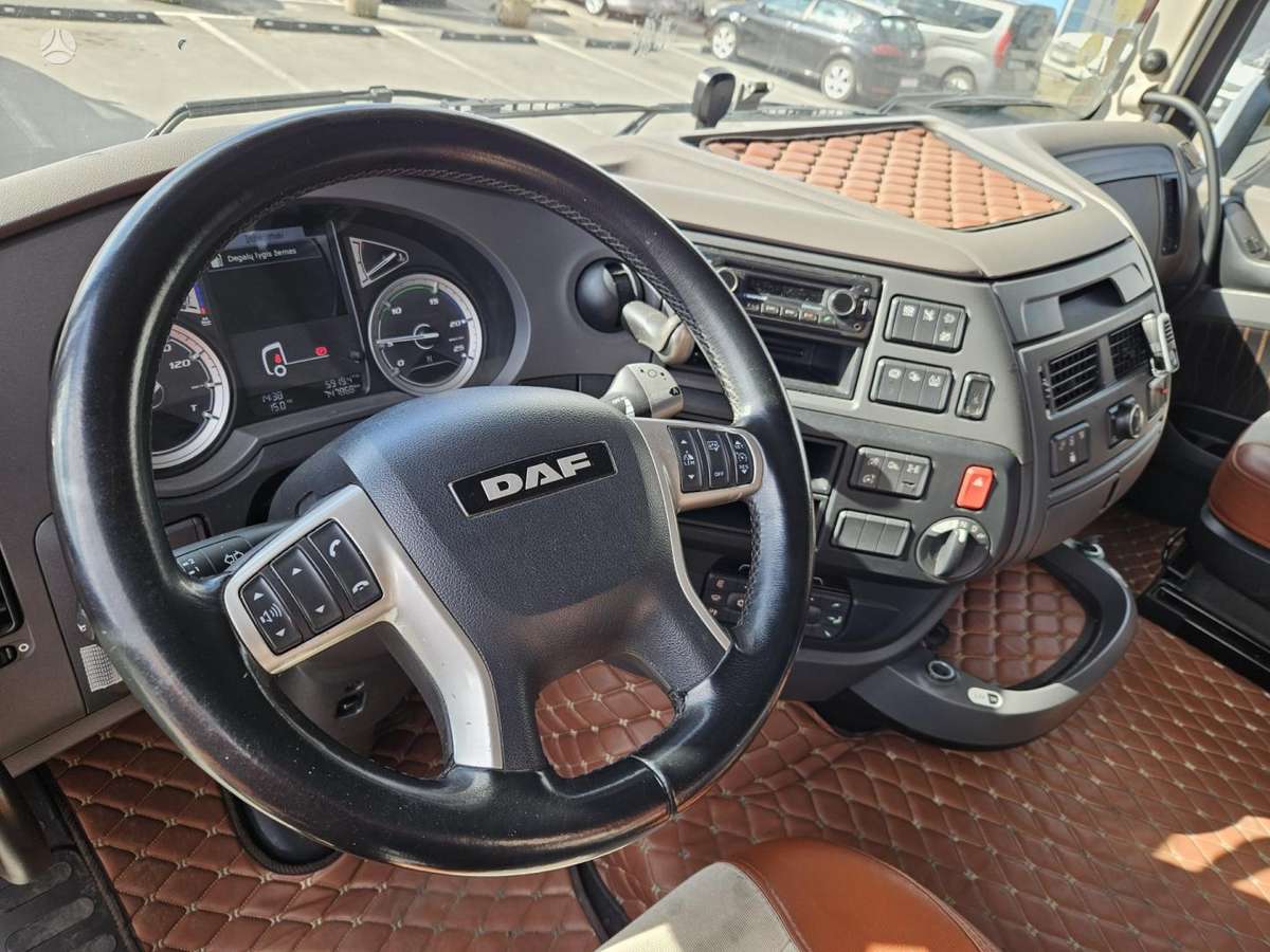 DAF SSC 530 MEGA, 2 miegamosios vietos