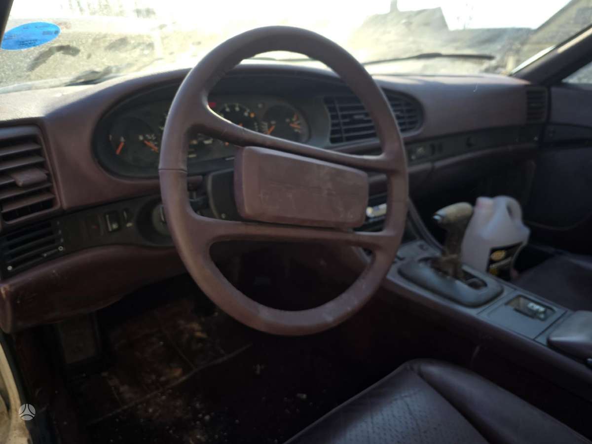 Porsche 944, 2.5 l., coupe