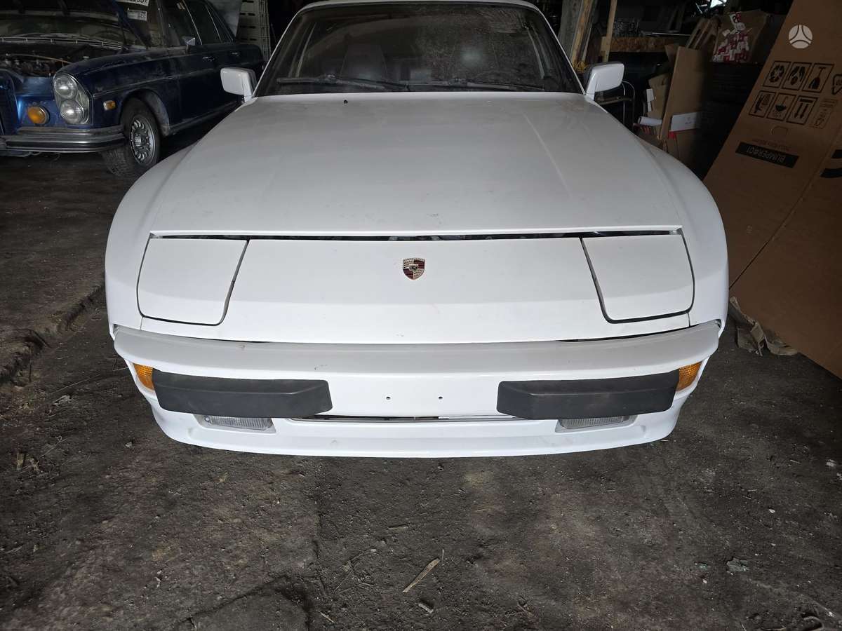Porsche 944, 2.5 l., coupe