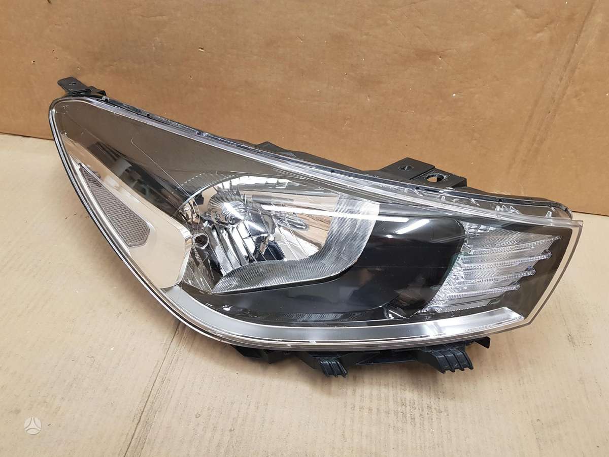 Kia Rio, H8, žibintai