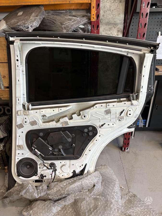 Tesla Model X doors