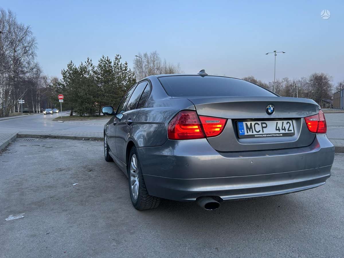 BMW 320, 2.0 l., Седан