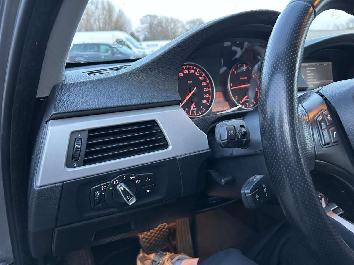 BMW 320, 2.0 l., Седан