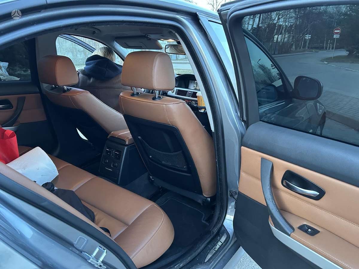 BMW 320, 2.0 l., Седан