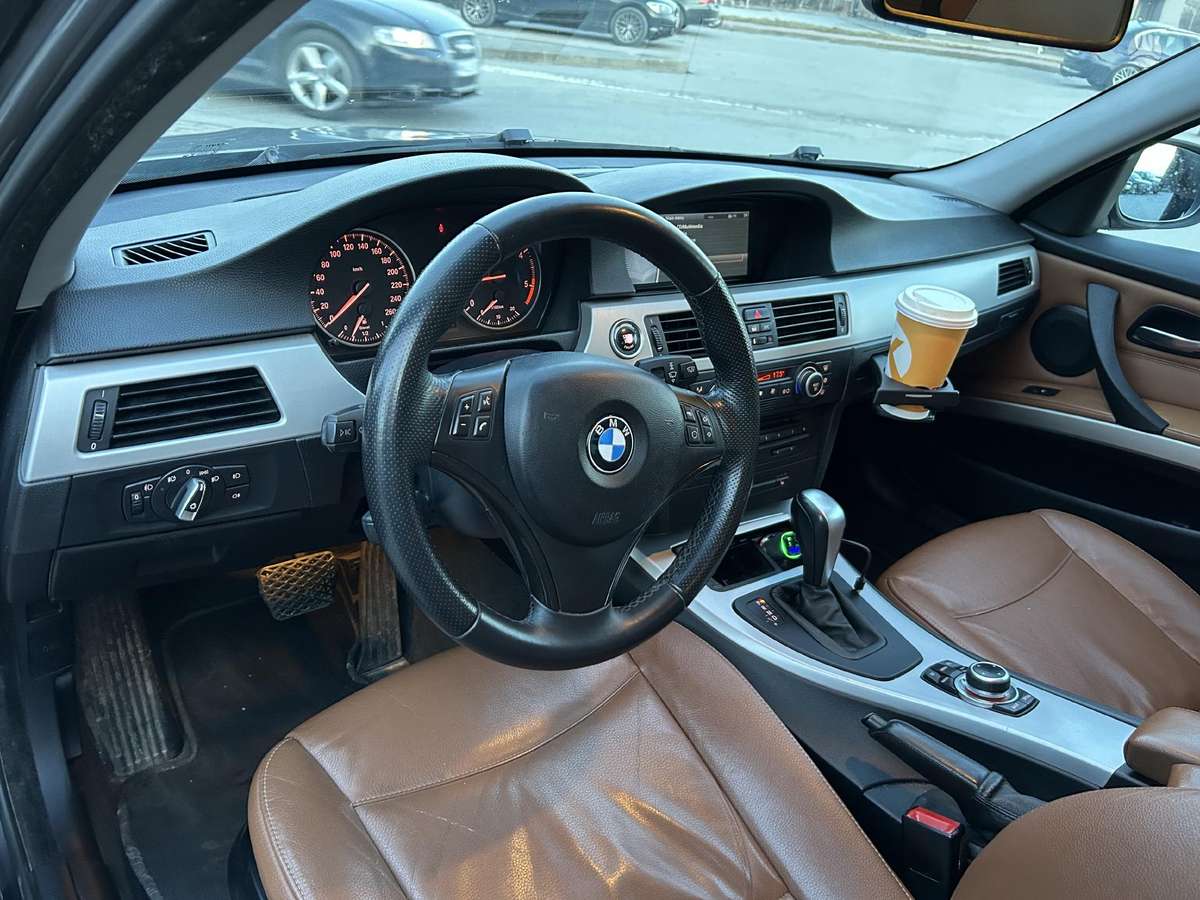 BMW 320, 2.0 l., Седан