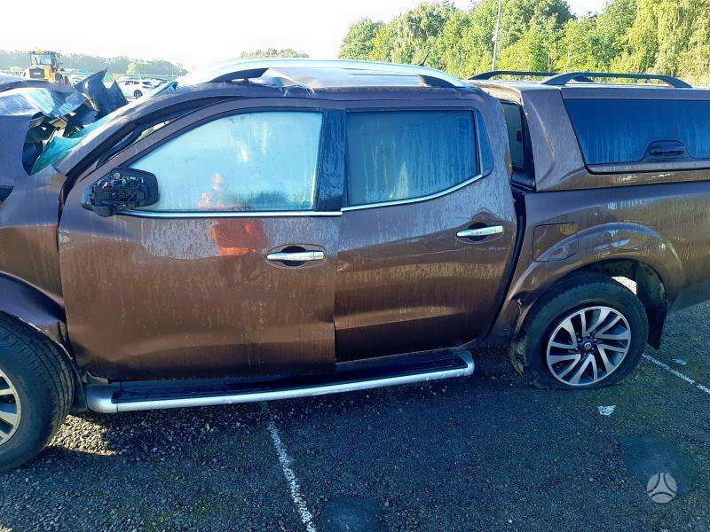 Nissan Navara 37062603111