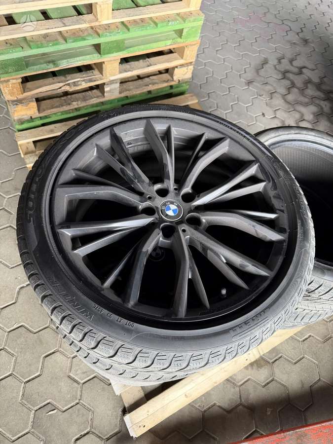 BMW 8, lengvojo lydinio, R19