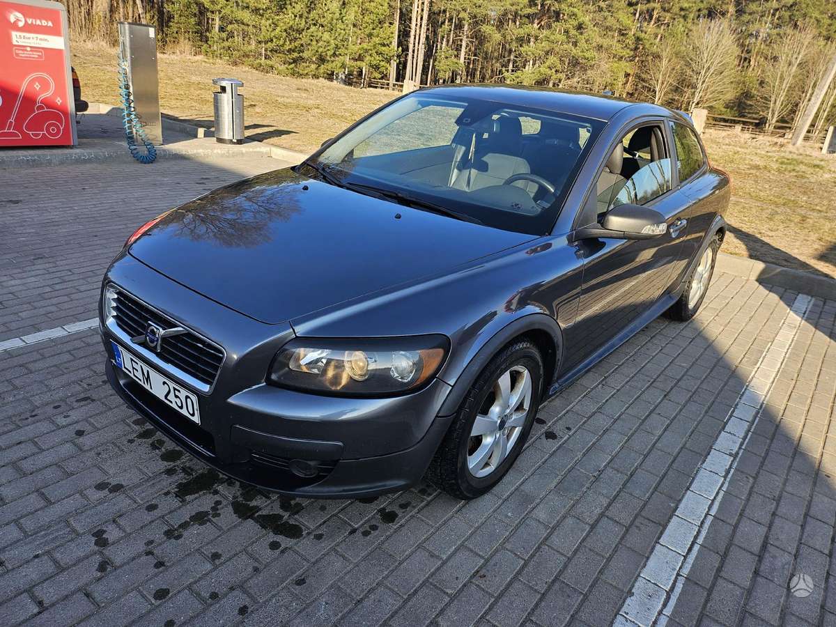 Volvo C30, 2.4 l., hatchback