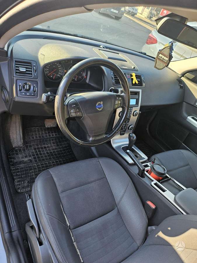Volvo C30, 2.4 l., hatchback