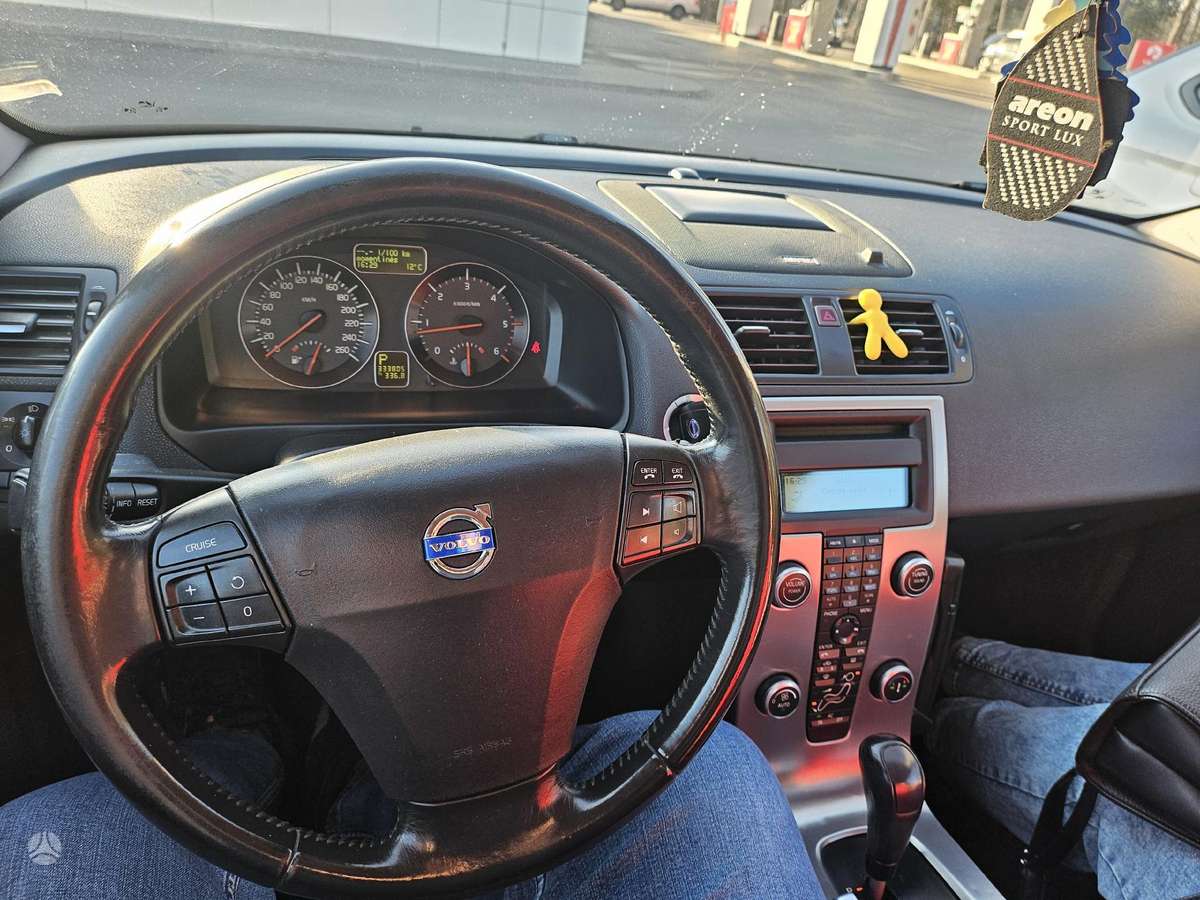 Volvo C30, 2.4 l., hatchback