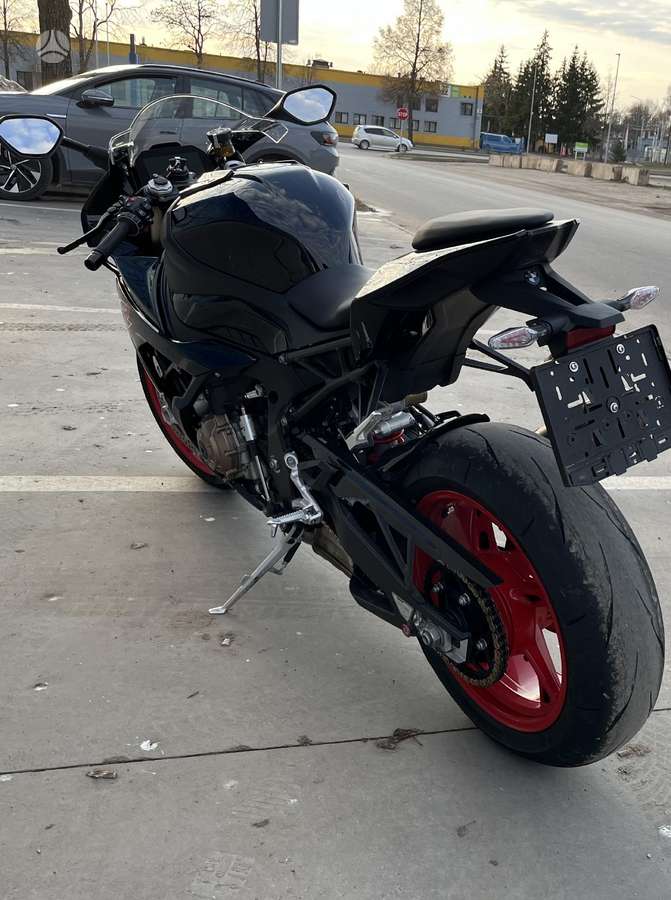 BMW S 1000 RR 999cc, superbikes