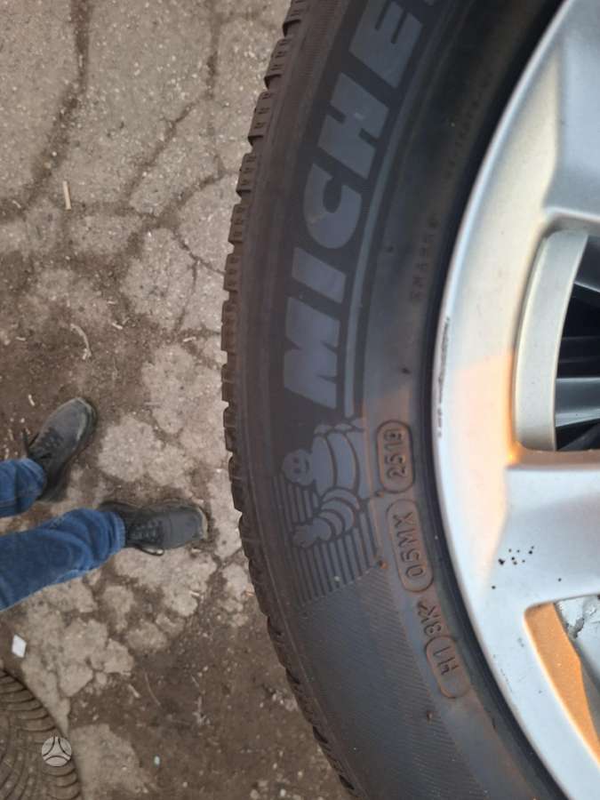 Michelin, universalios 225/55 R17